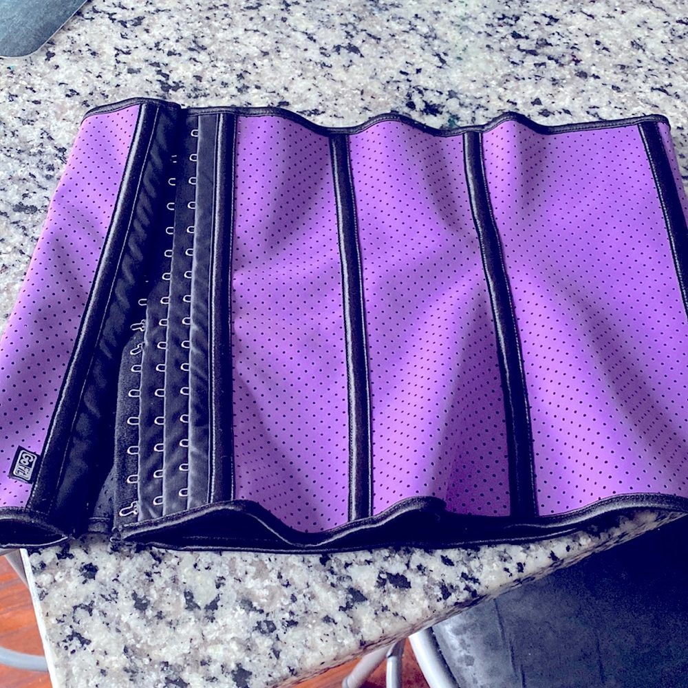 Waist trainer